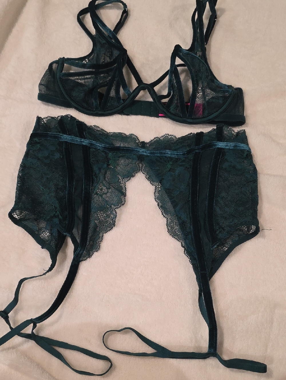 La SENZA Dark Teal Lace Strappy Bra & Garter Set